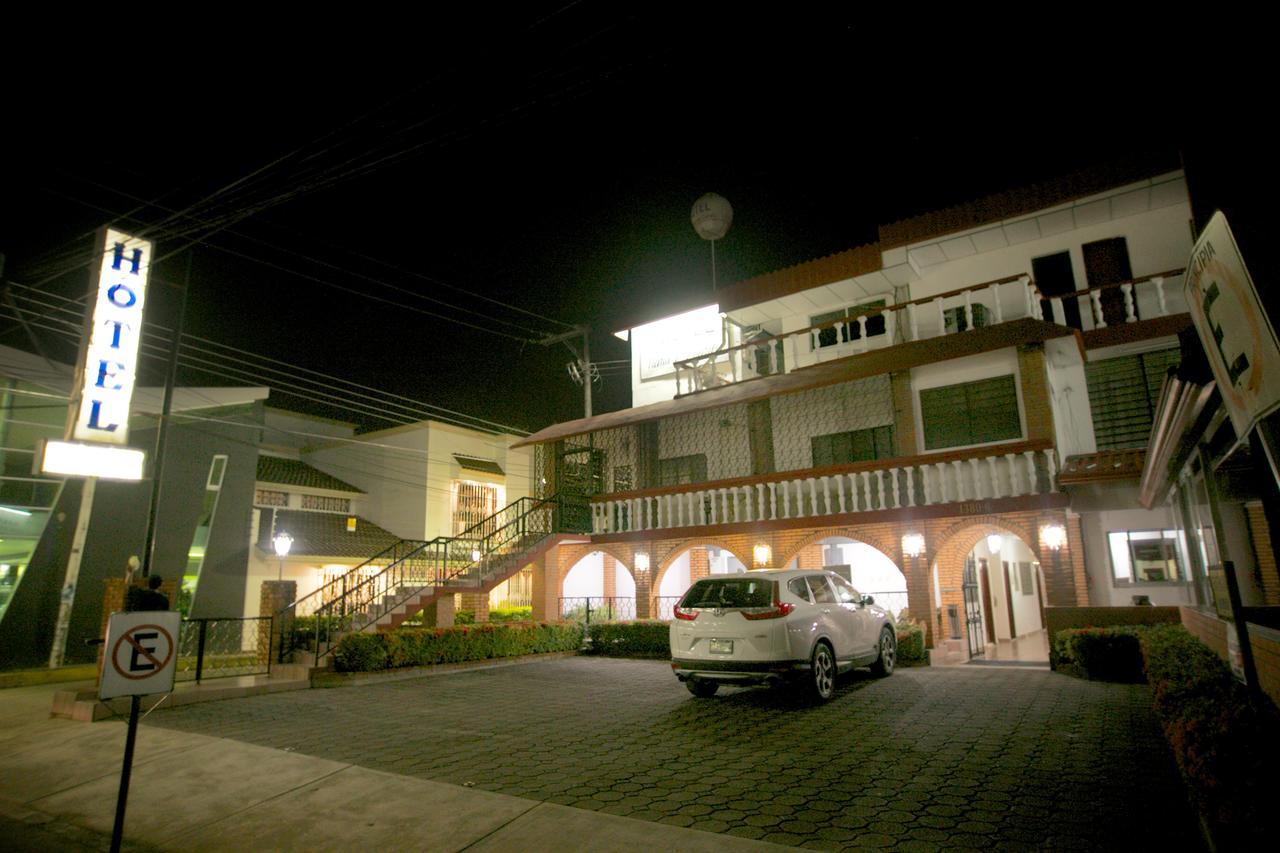 Hotel Maria De Lourdes Tuxtepec Екстер'єр фото